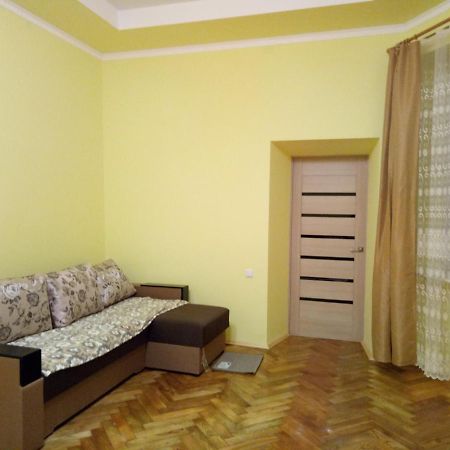 Apartment Ak. Kuchera Street Lviv Exterior photo